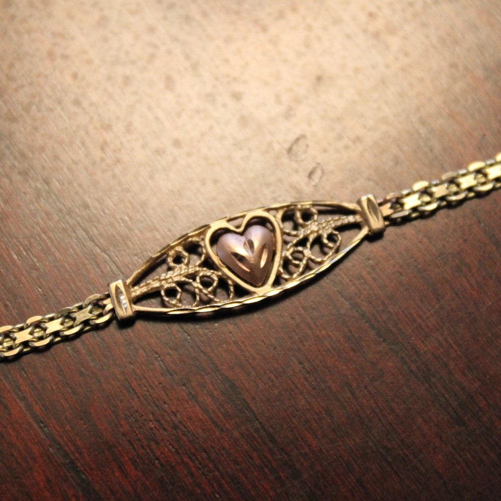 14k Yellow Gold Bismarck Chain Bracelet/w Rose Gold Heart